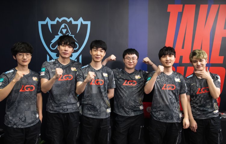 选手们不再 选手们不再