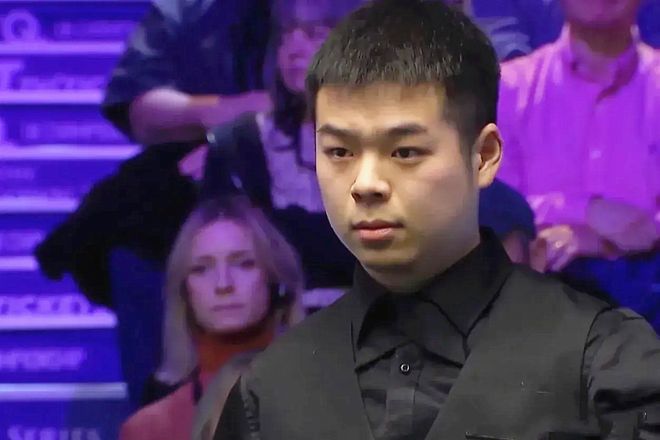 俱乐部与球 俱乐部与球